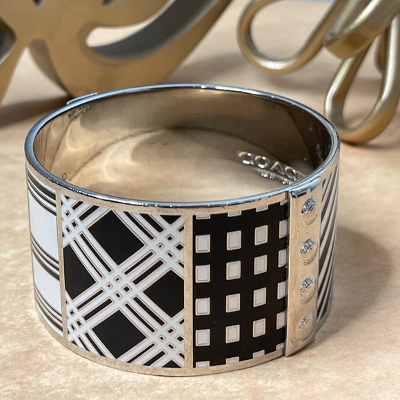 COACH Silver 1.5" Black and white Enamel Patchwork - Picture 2 of 6